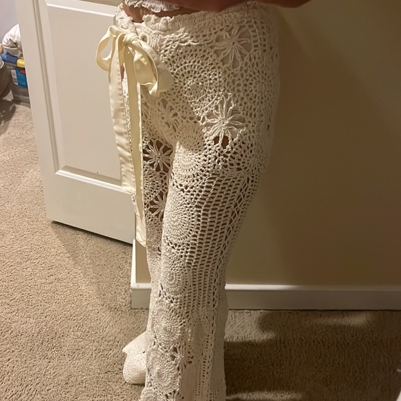 Free People Crochet Bellbottom Pants, size XS - Picture 2 of 9